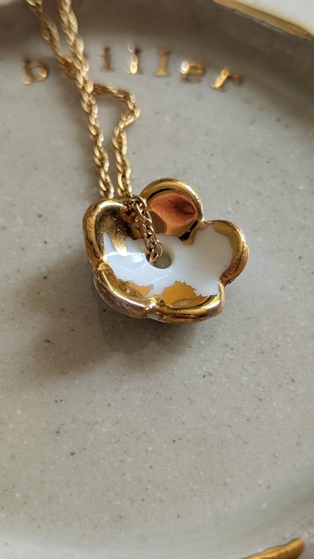 Aube – Collier en porcelaine de Limoges et or véritable | Collection Éclosion