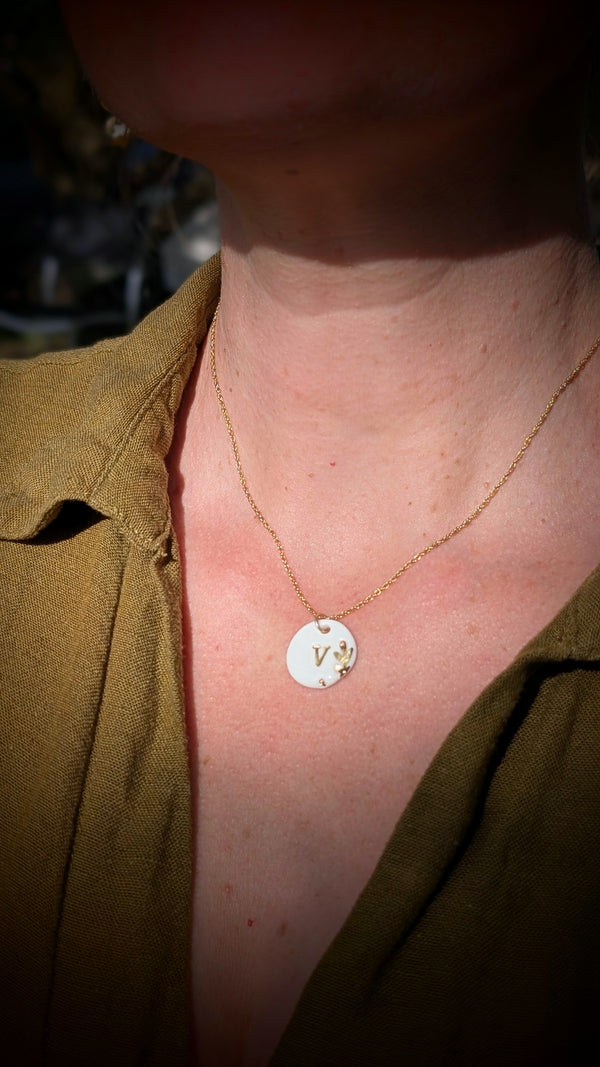 Toujours, le collier Initiale